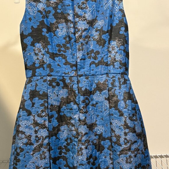 Lowest Price Will Ever Be! 
Make me an offer! Tahari Dress Size 10 - Picture 3 of 3